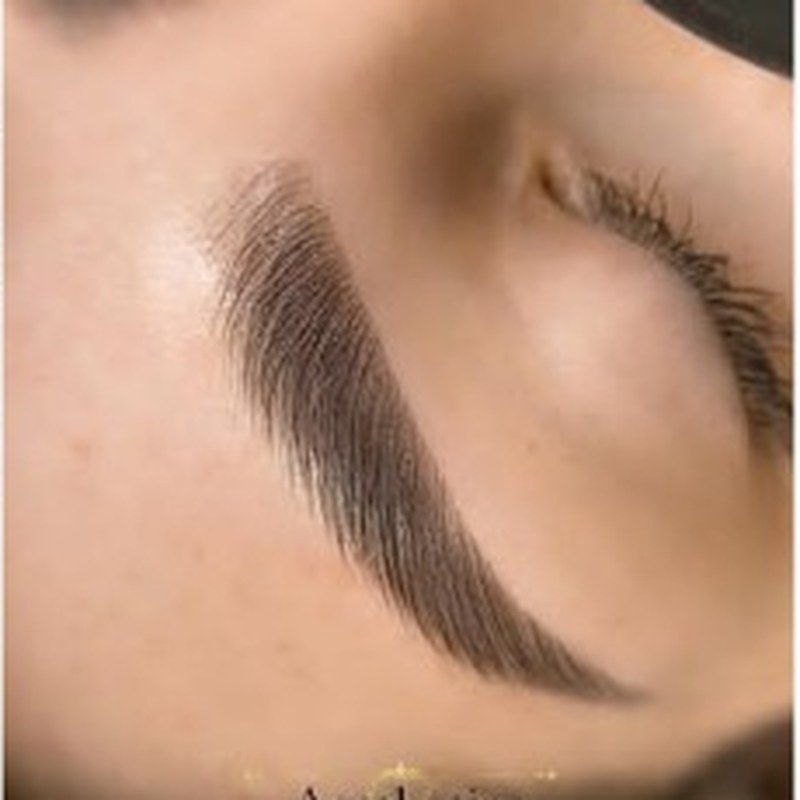 Brow Lifting Detail — Aesthetics by Julia Hagedorn
